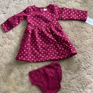 BNWT Carter’s baby girl dress with bloomers size 12m